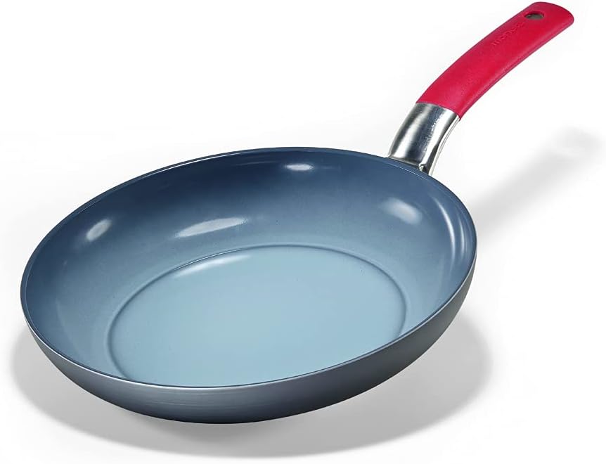 مقلاة مونيـتا ماكسيما مقاس 20 سم باللون الأزرق هي أداة مطبخ أنيقة ومتينة مصممة للاستخدام اليومي. تتميز بطبقة مانعة للالتصاق عالية الجودة تسهّل عملية الطهي والتنظيف،