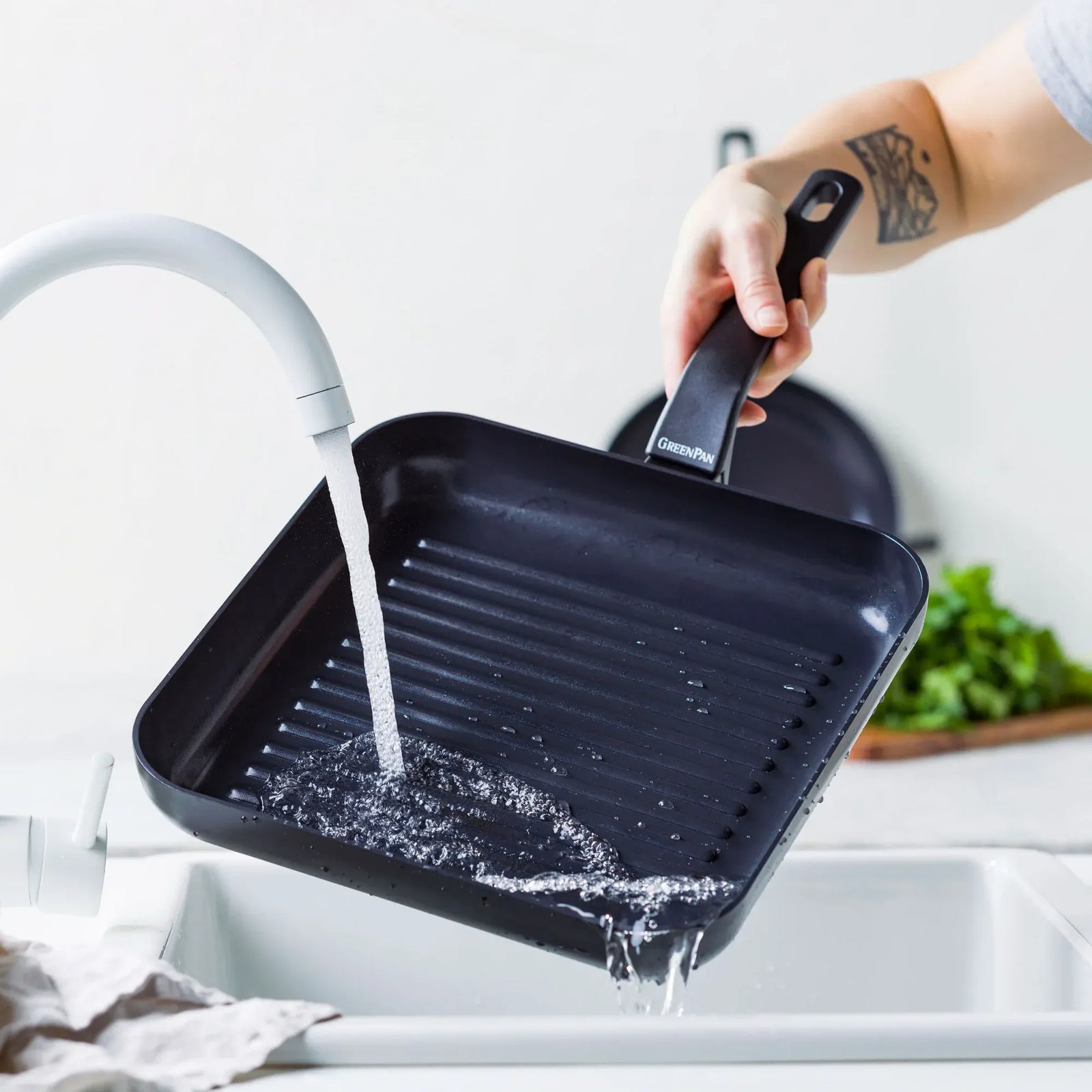 GreenPan Essence 28.6cm grill pan - Safqqa Egypt