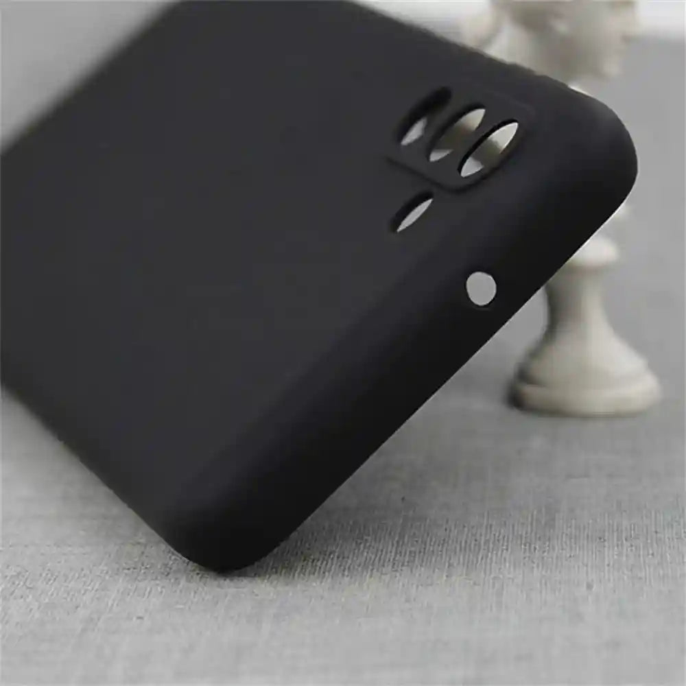 Compatible with Samsung Galaxy A13 5G/A04S Case, Flexible Silicone Protective Phone Case (Black) - Safqqa Egypt