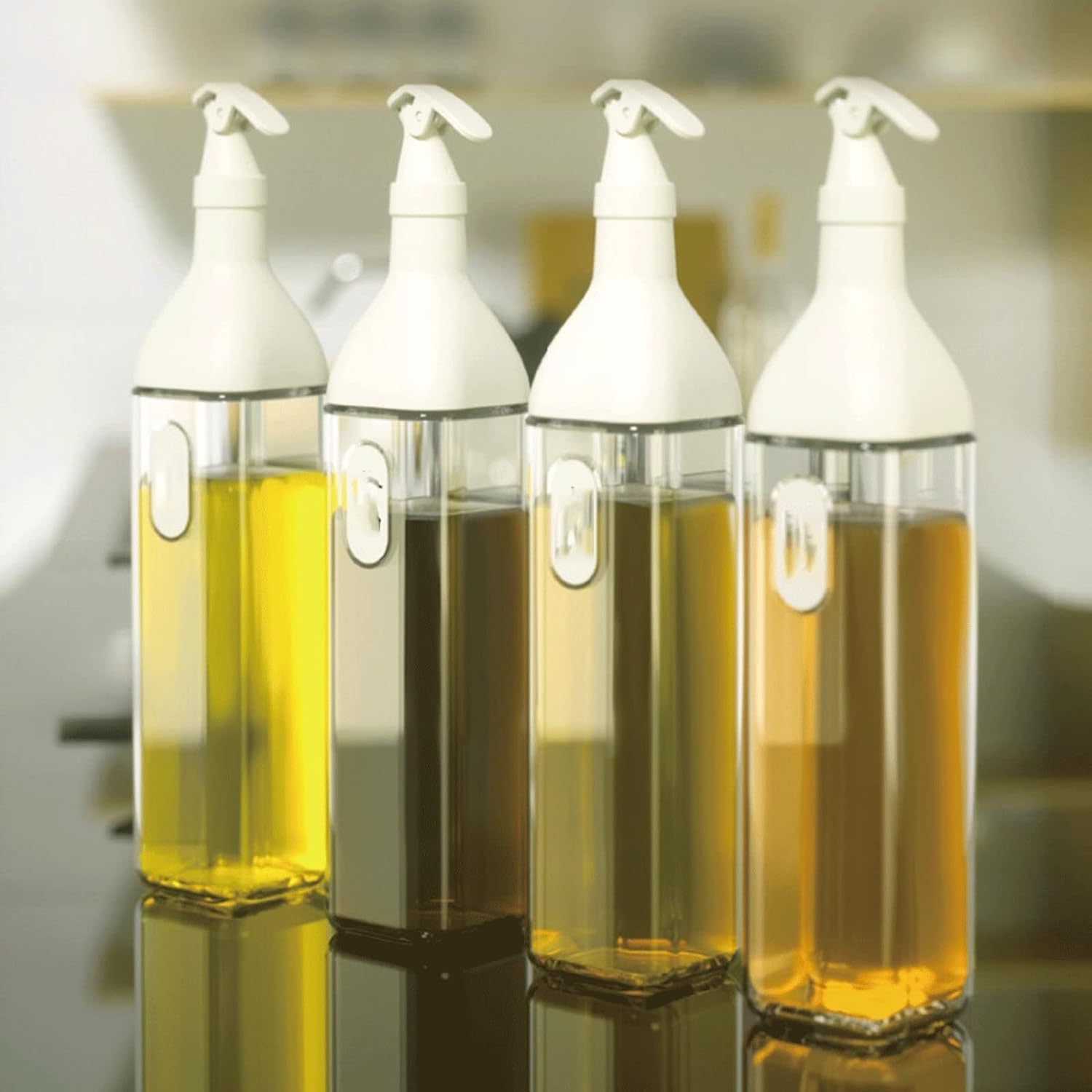 زجاجة خل أنيقة بسعة 550 مل وتصميم عصري هي إضافة مثالية لأدوات المطبخ. تتميز بتصميم أنيق وسهل الاستخدام لتخزين وصب الخل أو الزيت أو الصلصات بكل راحة