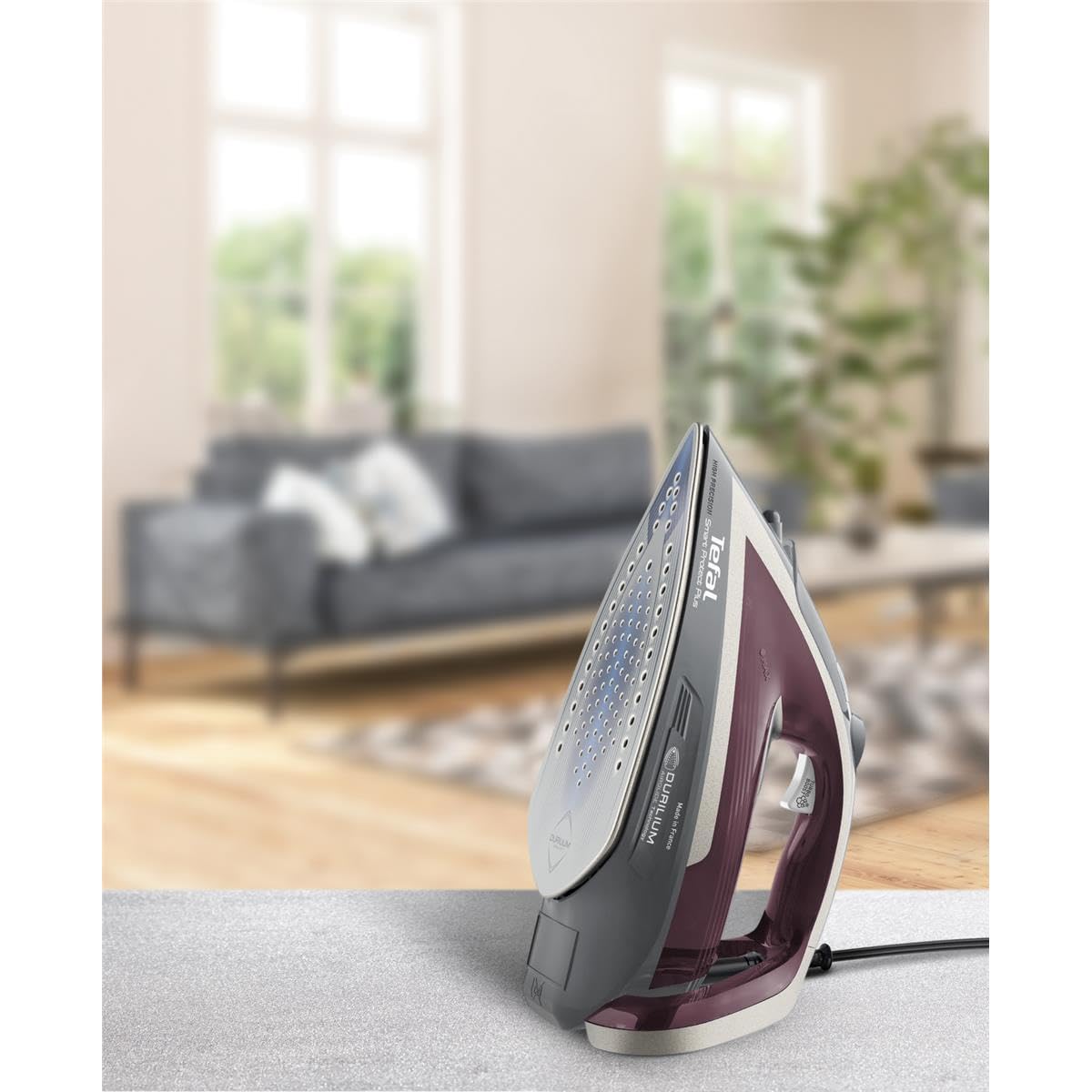 مكواة بخار تيفال FV6870 سمارت بروتكت بلس 2800 واط مع إيقاف تلقائي وبخار عمودي – خدش بسيط