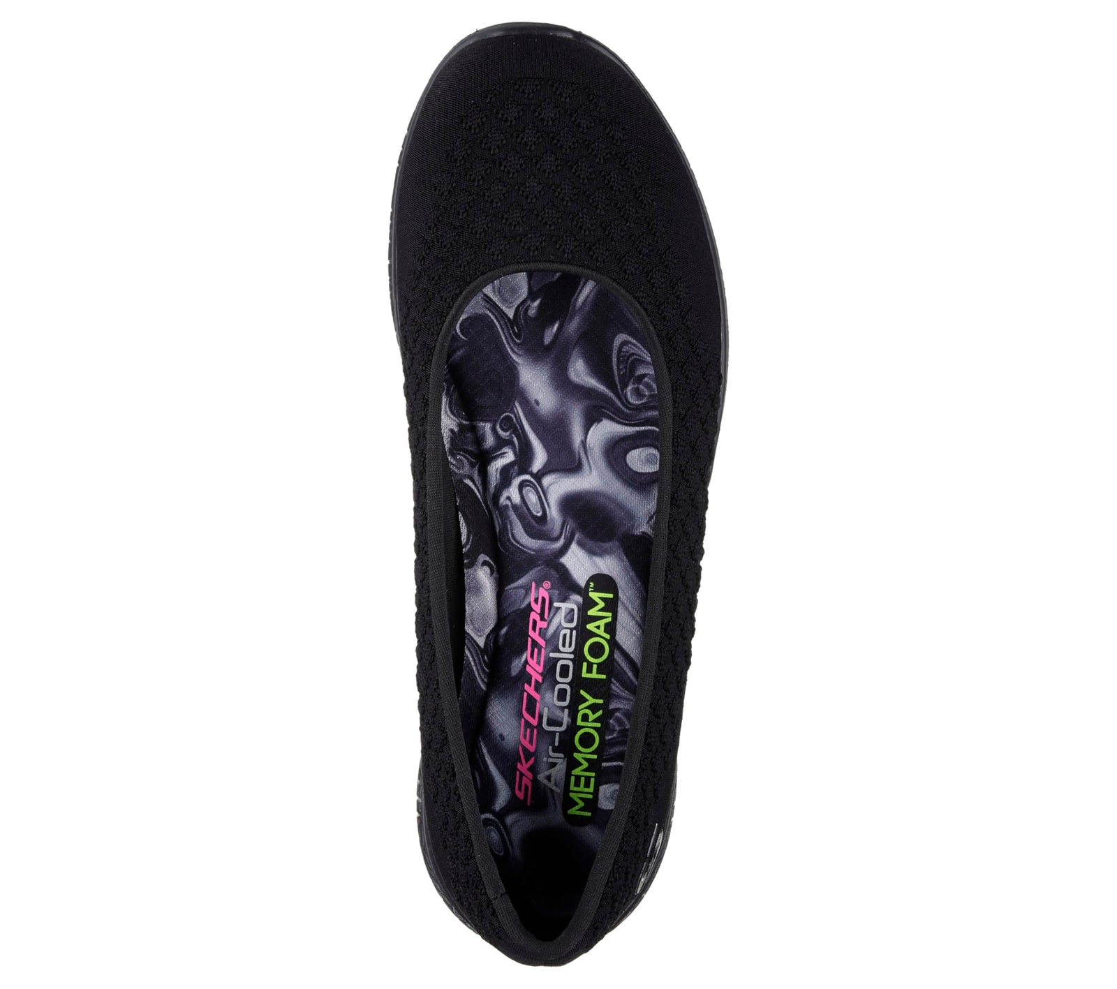 أحذية سكيتشرز النسائية بين الراحة والأداء والأناقة العصرية لتناسب جميع المناسبات. صُممت من خامات خفيفة وقابلة للتنفس مع نعل داخلي مبطن