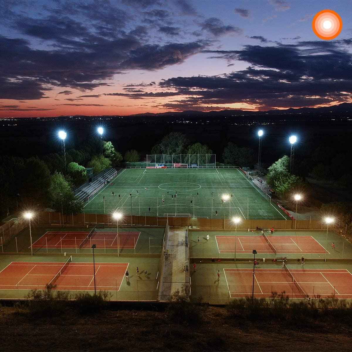 Ledvance Led Eco Flood Light 100 W, White, Warm White, Ledv-Eco-Fl-200W-Cw- Damage Box - Safqqa Egypt