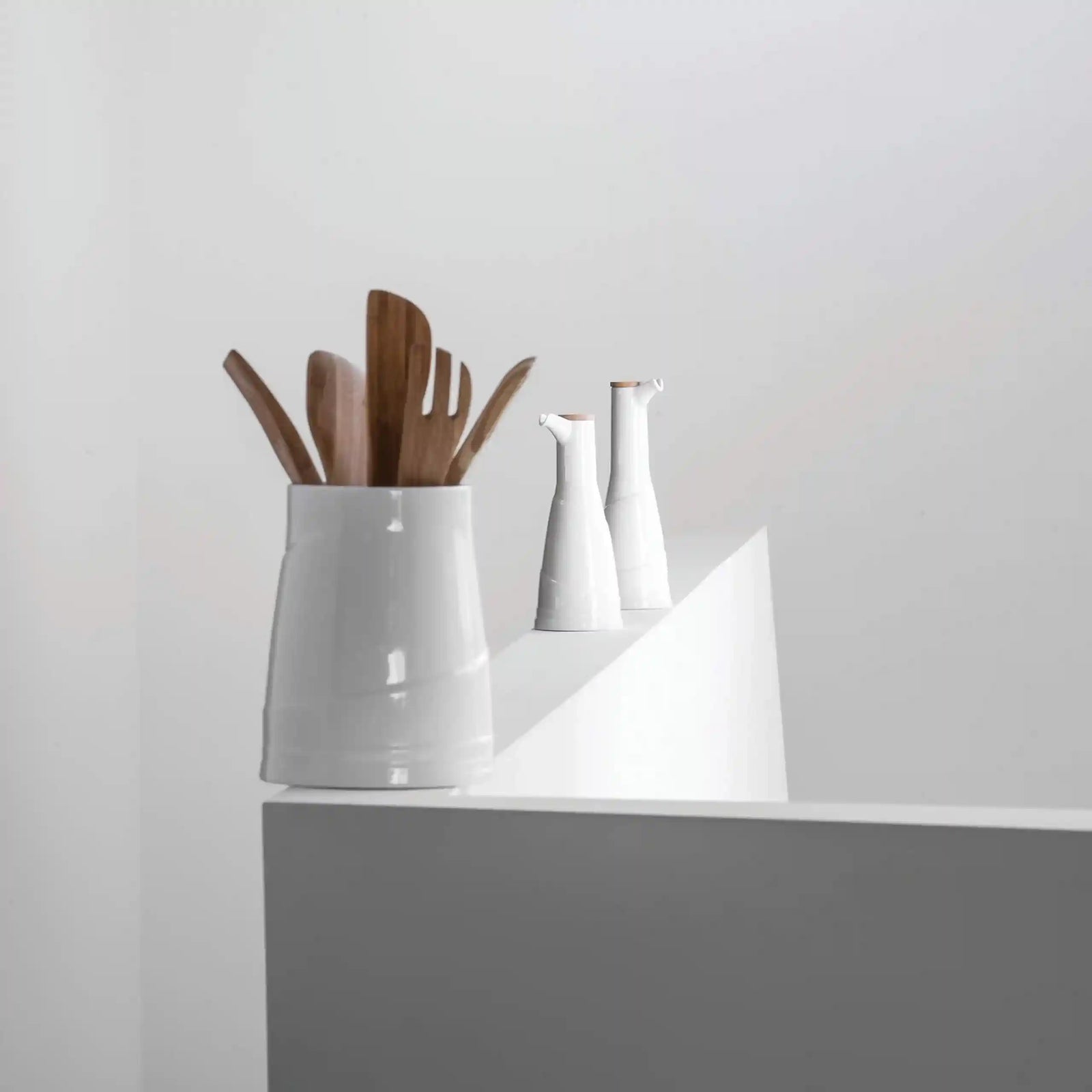 Berghoff - Porcelain Jar with Cork Lid 21x16.5x16 cm - Safqqa Egypt