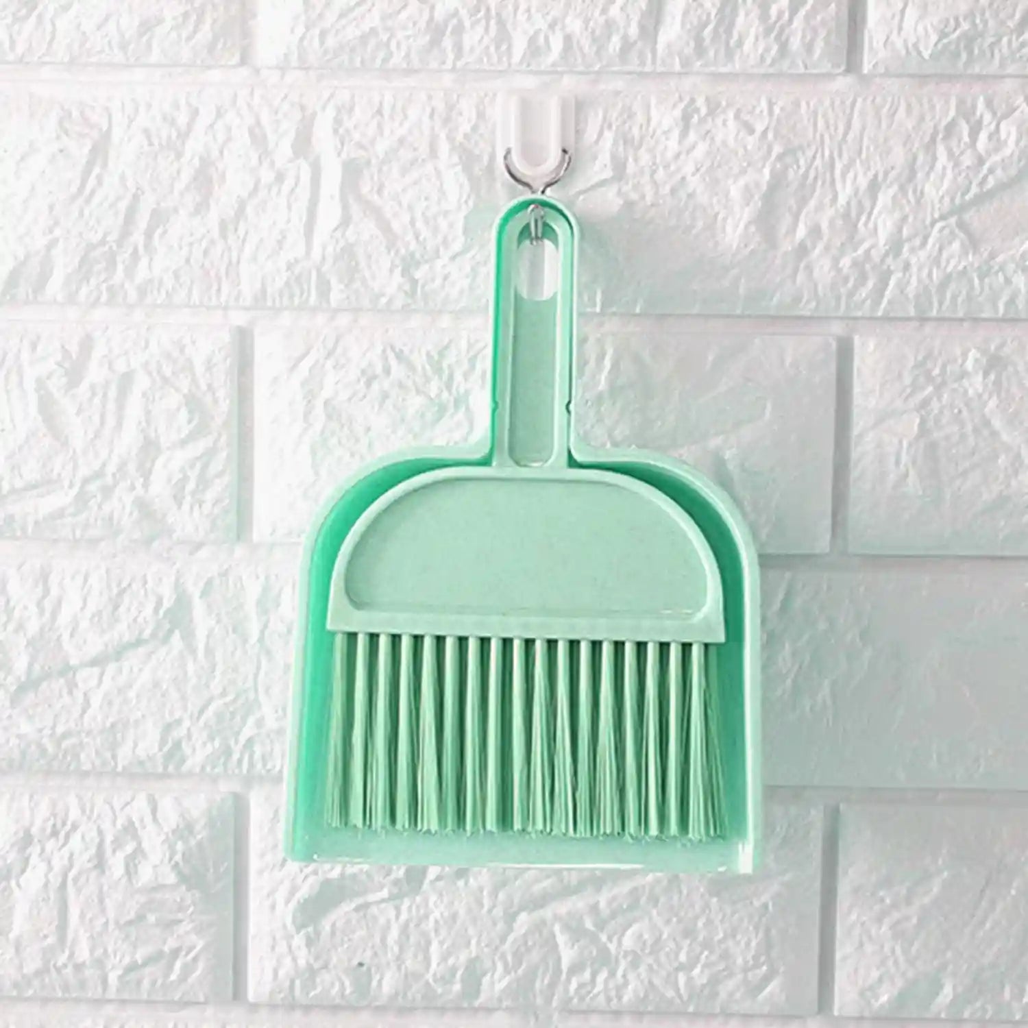 Rypet Cage Cleaner for Guinea Pigs, Hamsters, Chinchillas, Rabbits, Reptiles, Hedgehogs and Other Small Animals - Mini Dustpan and Brush Set Cleaning Tool for Animal Waste (1 Pack) - Safqqa Egypt