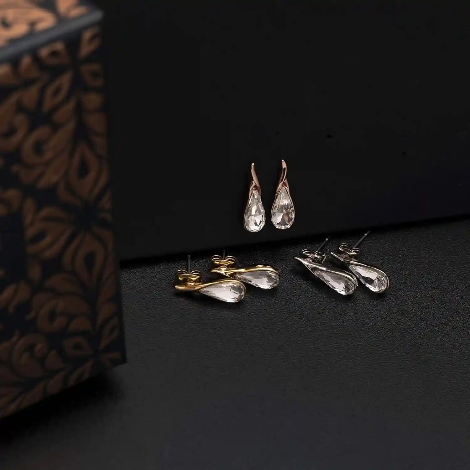 Mestige Women's Earrings MSER4024 with Swarovski Crystals - Safqqa Egypt