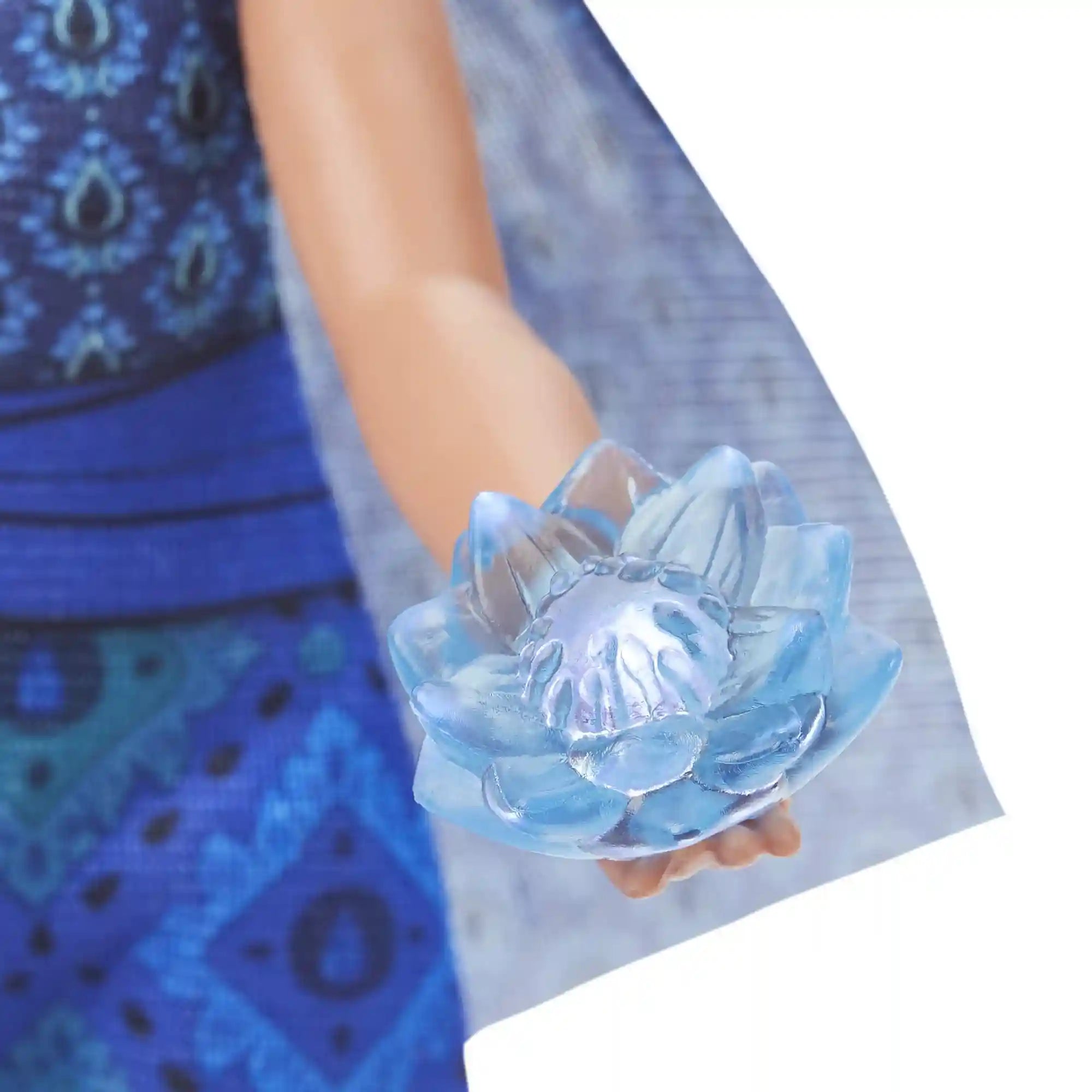 Disney Raya and the Last Dragon - Young Raya and Kumandra Flower Light & Sound Doll, Musical Toy for Kids 3 Years and Up - Safqqa Egypt