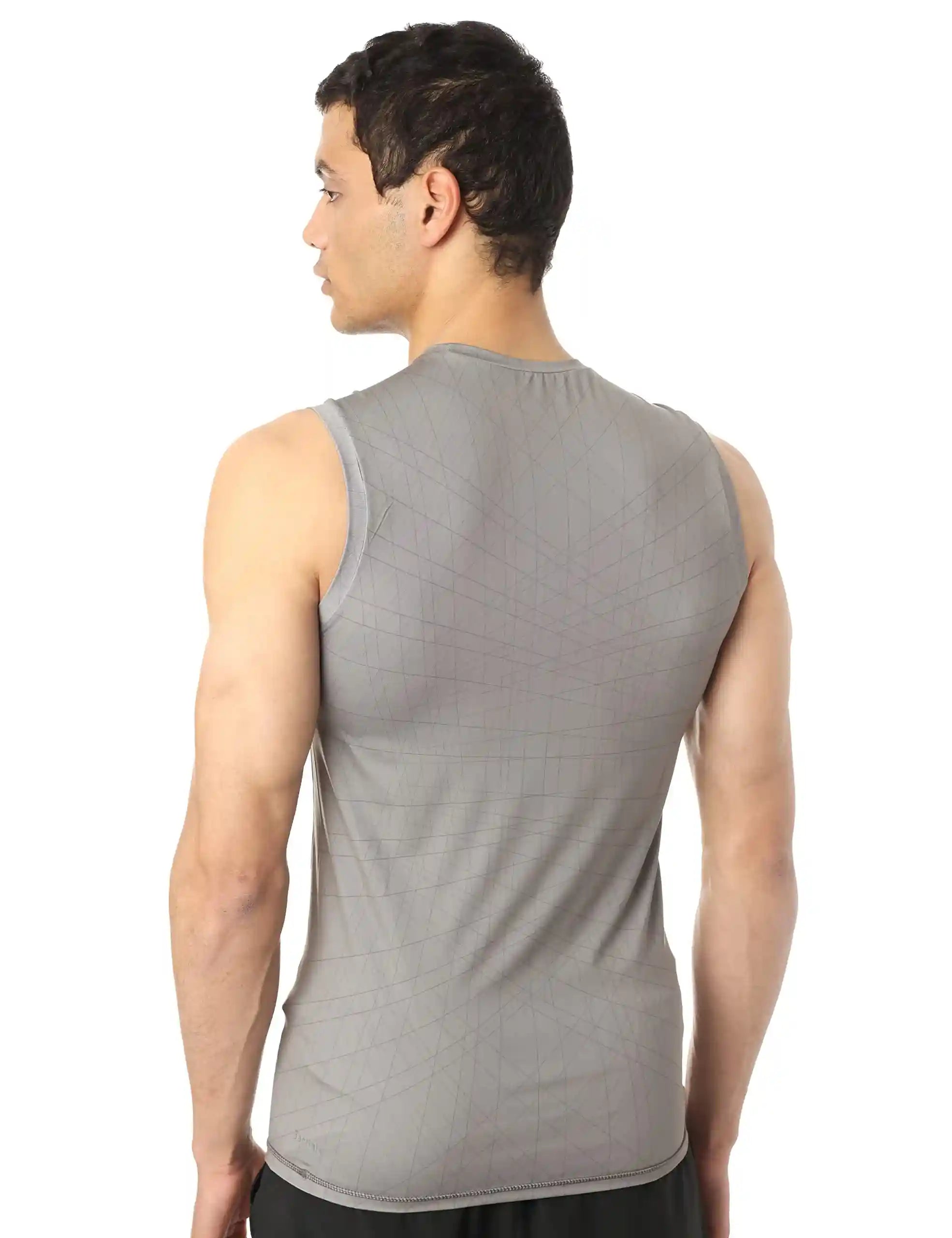 Magma Patterned Contrast Front Logo Slim-Fit Sports Tank Top for Men - Safqqa Egypt