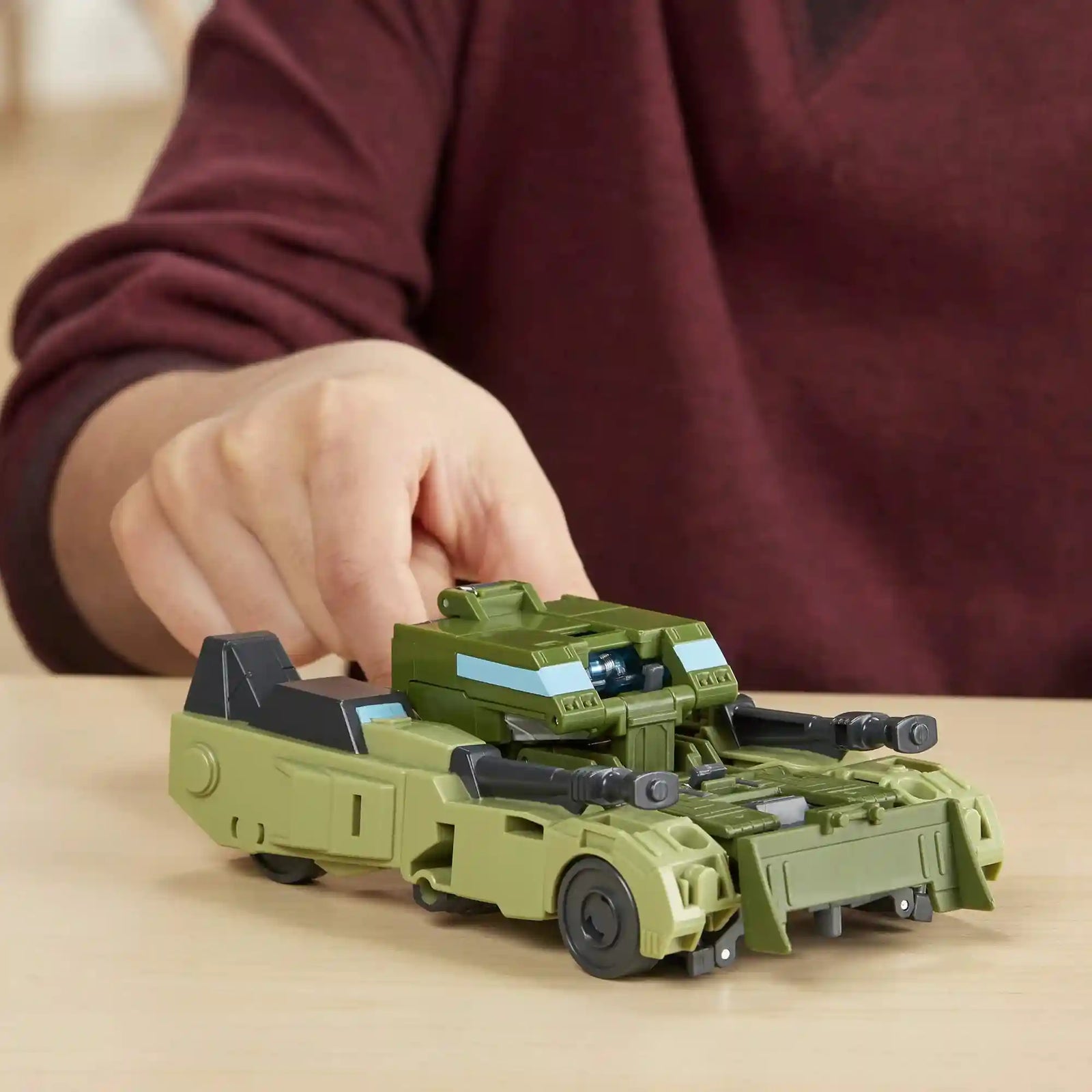 TRANSFORMERS Toys Cyberverse Ultra Class RACK'N'Ruin Action Figure - Combines with Energon Armor to Power Up - for Kids Ages 6 and Up, 6.75-inch - Safqqa Egypt