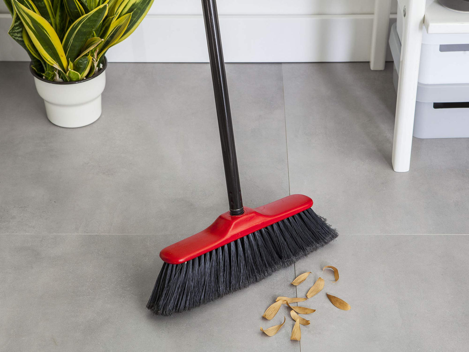 مكنسة بمقبض مونيكا من يورك، 500 غرام