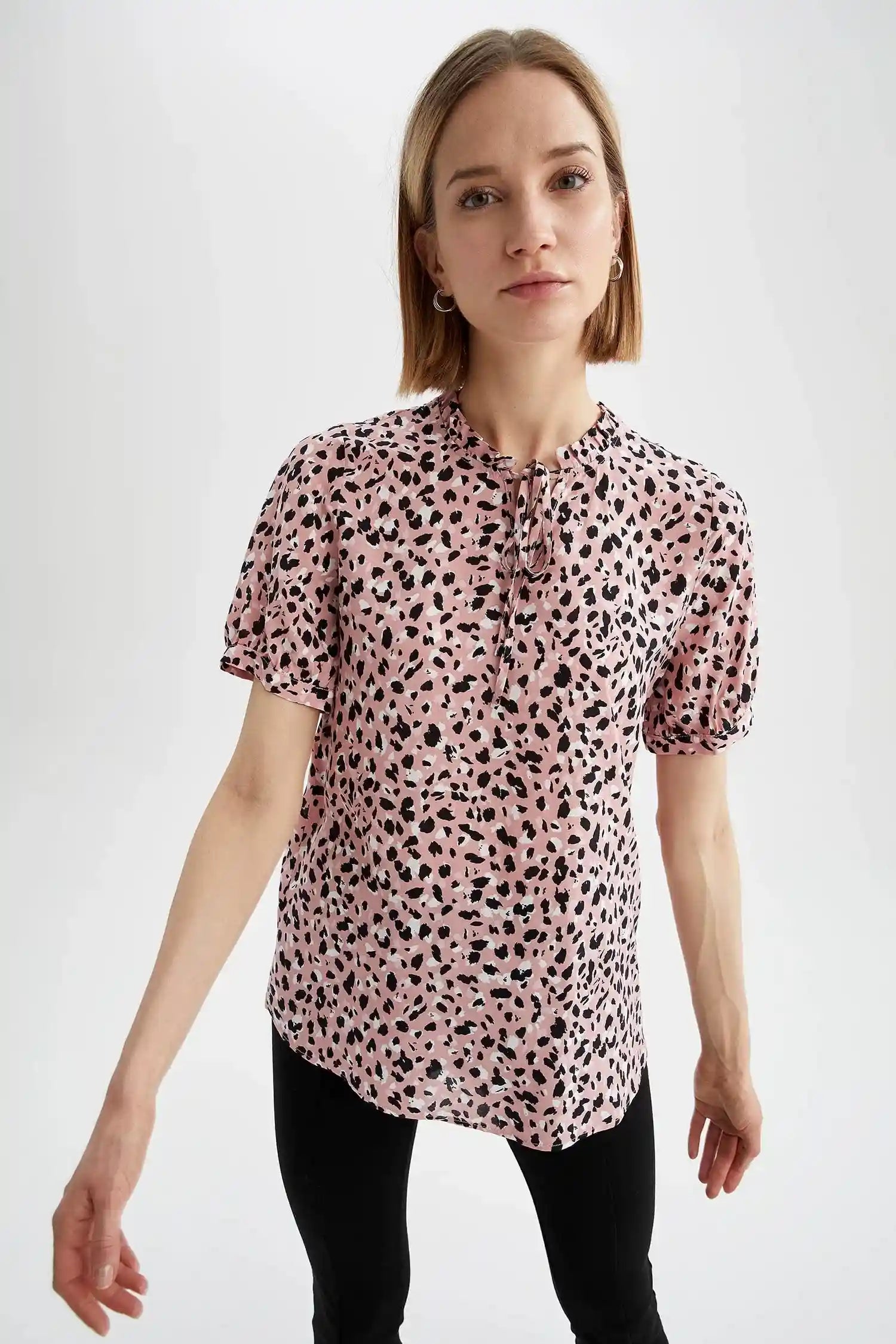 DeFacto womens I3696AZ Blouses - Safqqa Egypt