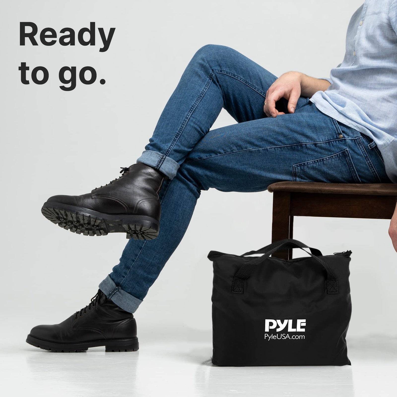 شاشة العرض القابلة للطي من بايل مقاس 120 بوصة بنسبة 16:9 الخيار المثالي لتجربة مشاهدة غامرة في أي مكان. مصنوعة من قماش خفيف مقاوم للتجاعيد يوفر صورة ناعمة وواضحة سواء للأفلام أو العروض التقديمية