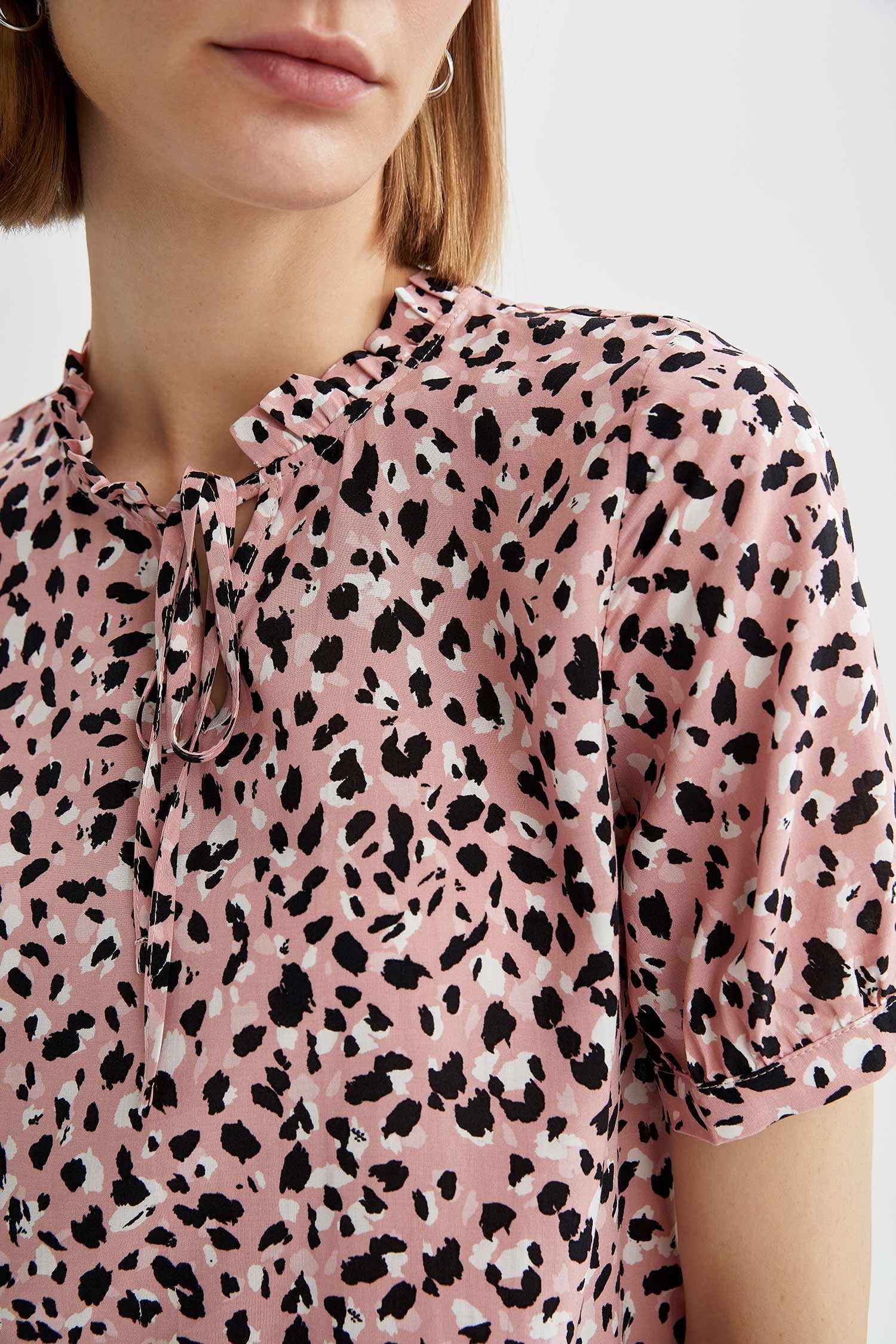 DeFacto womens I3696AZ Blouses - Safqqa Egypt