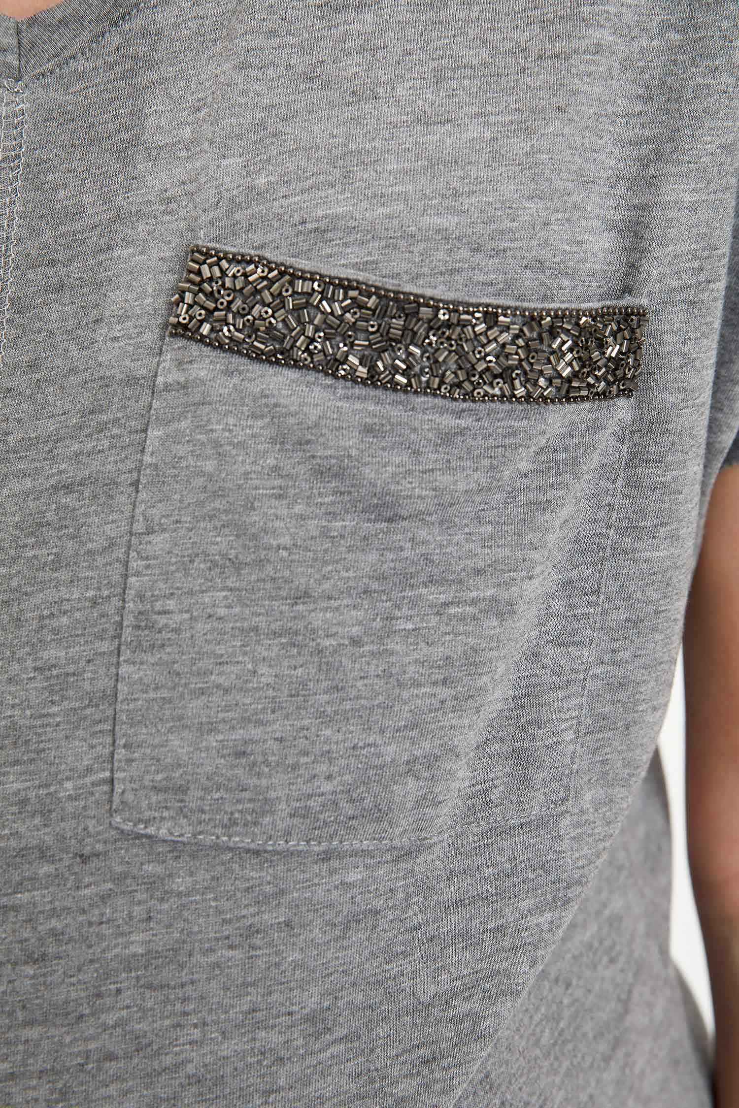 DeFacto womens R3377AZ T-Shirt - Safqqa Egypt