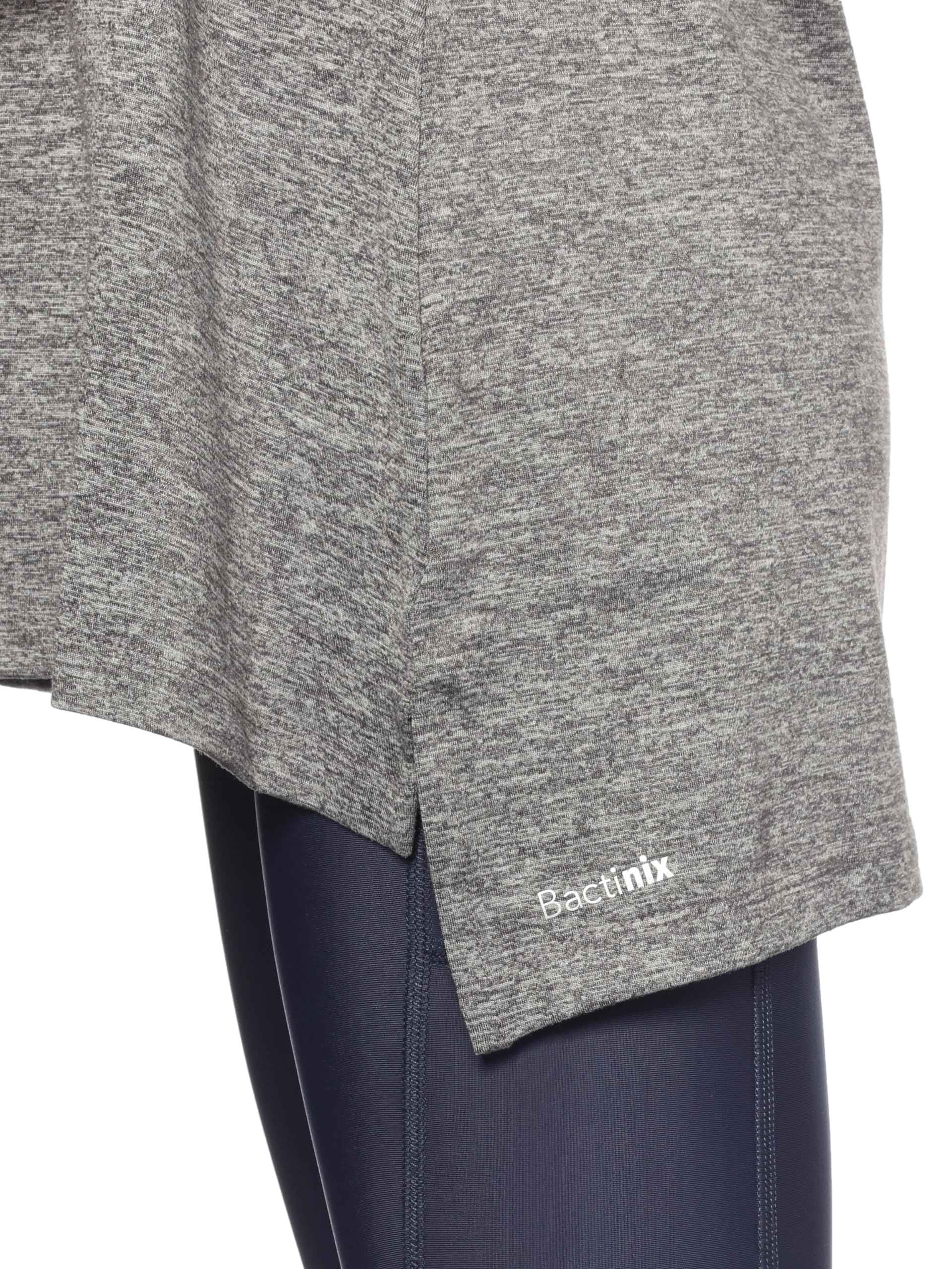 Magma womens Basic Long Sleeve Top - Safqqa Egypt