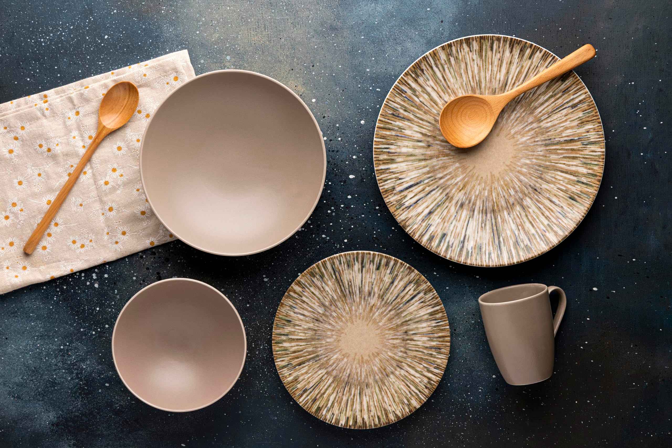 Fathy Mahmoud Porcelain Tableware Dinner Set 29-Pieces - Safqqa Egypt