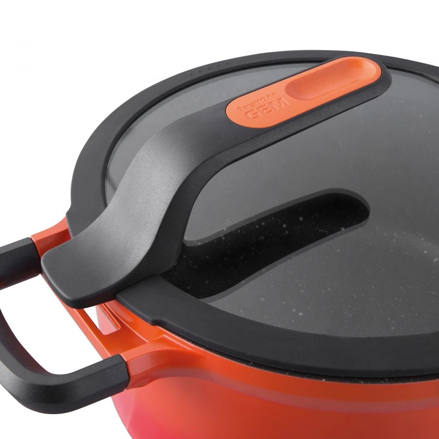 BergHOFF Covered stay-cool sauté pan-Red - Safqqa Egypt