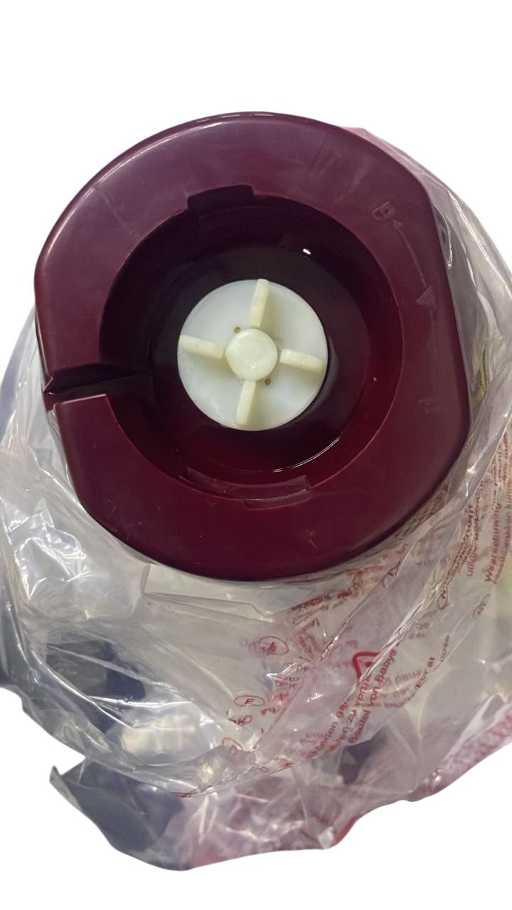 خلاط ومطحنة 3 في 1 من بلاك آند ديكر موديل-بها خدش صغير MG750-B5 بقدرة 750 وات مع 3 أوعية للخلط والطحن – Safqqa Egypt