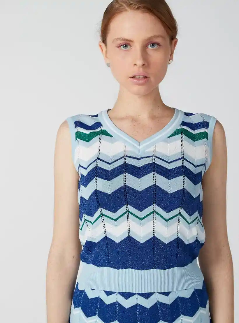 ELLE Printed Sleeveless Top in Slim Fit with V-Neck - Safqqa Egypt