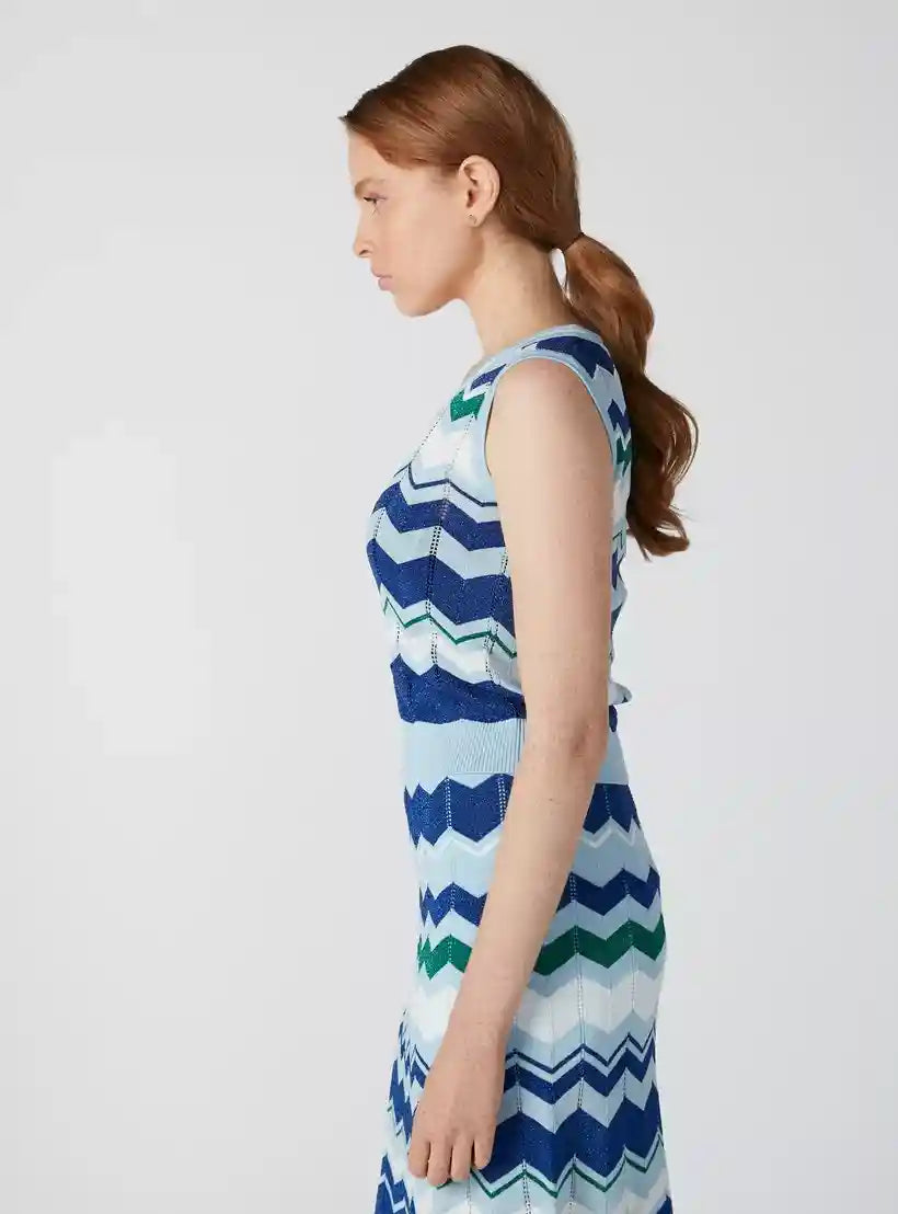ELLE Printed Sleeveless Top in Slim Fit with V-Neck - Safqqa Egypt