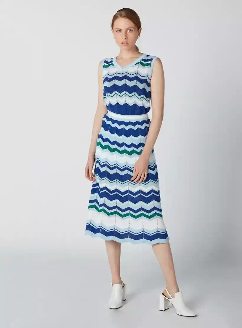 ELLE Printed Sleeveless Top in Slim Fit with V-Neck - Safqqa Egypt