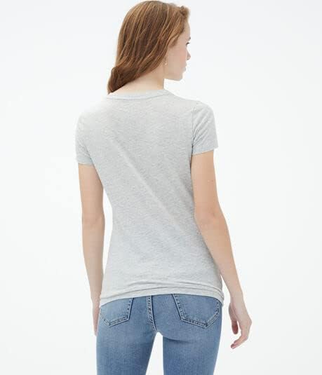 تي شيرت Aeropostale نسائي مزين بشعار الأزهار (موديل 5726S22A) 