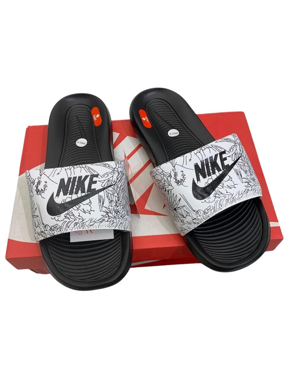 Generic Slipper For Men Lightweight and durable materials