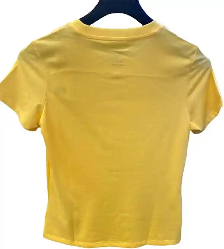  تيشيرتات نسائية من أنتَا. مصنوعة من خامة ناعمة  توفر قصة مريحة تناسب التمارين الرياضية، الخروجات اليومية، أو الاستخدام اليومي