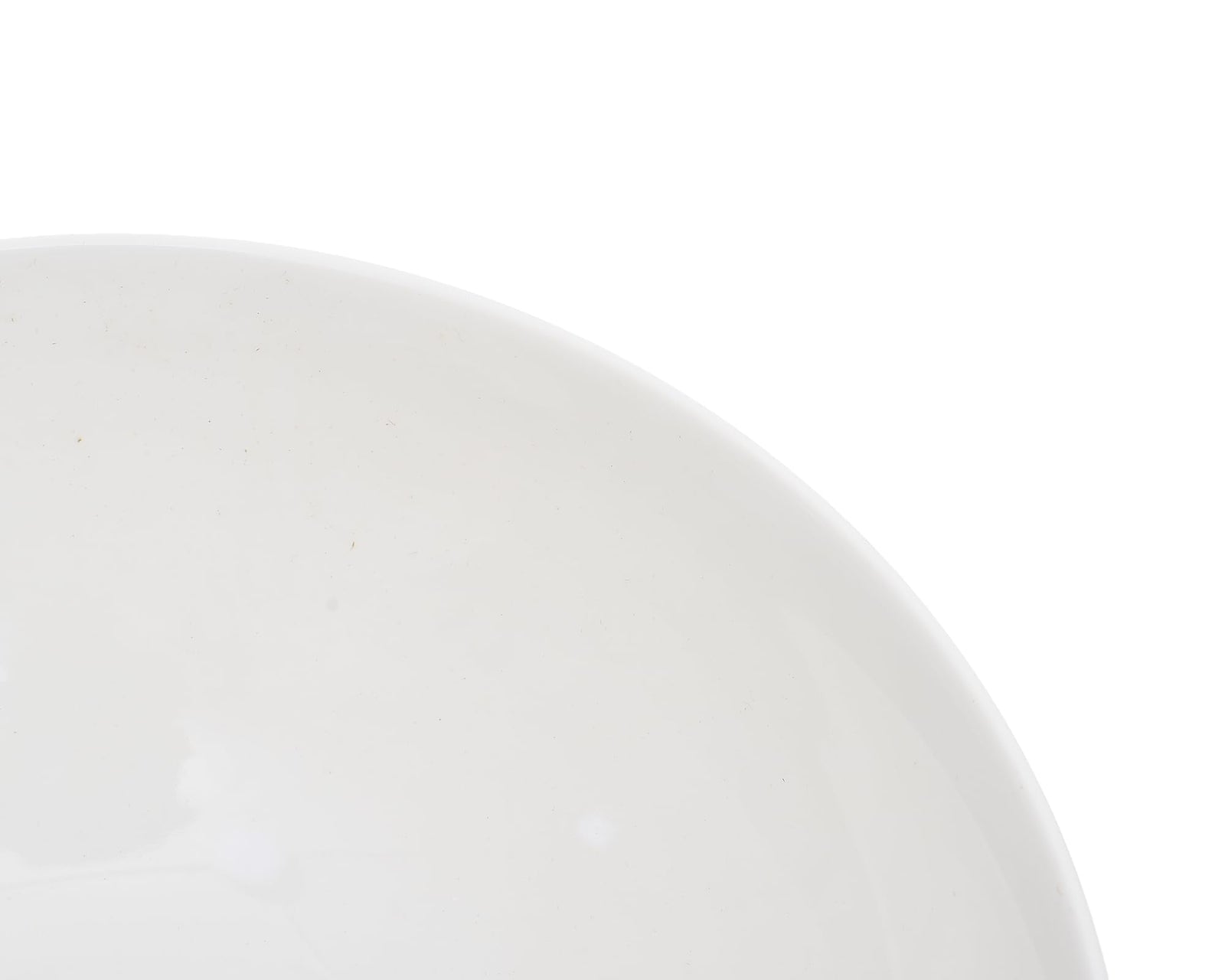 وعاء خزفي مضلع من روزا، مقاس 26 سم يجمع بين الأناقة الكلاسيكية والوظيفة العملية اليومية. مصنوع من البورسلين عالي الجودة، وهو مثالي لتقديم السلطات أو المعكرونة أو الشوربة أو الحلويات.