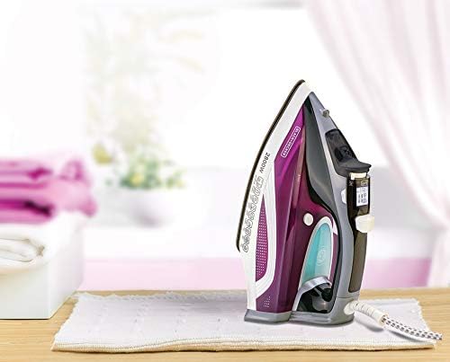 مكواة البخار من  BLACK+DECKER  ديجيتال 2800 وات توفر أداءً قويًا لنتائج كي سريعة وفعالة