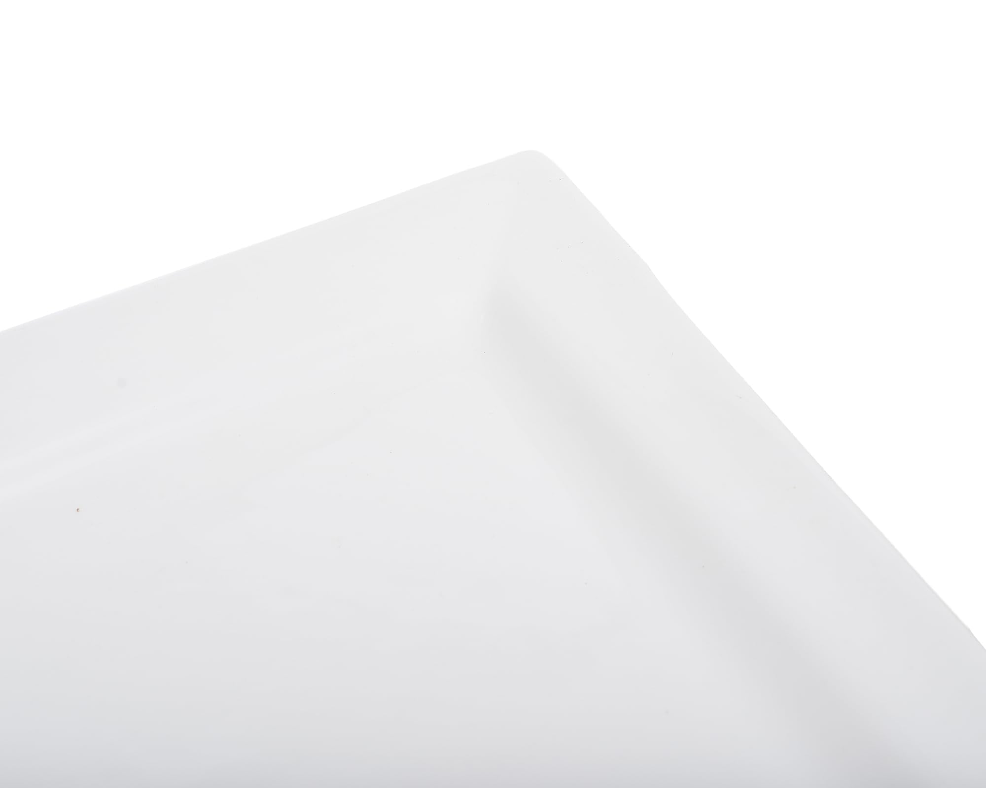 طبق تقديم مستطيل من البورسلين من Rosa بحجم 43 سم يتميز بتصميم أنيق وعملي يضيف لمسة راقية إلى مائدتك. مصنوع من بورسلين عالي الجودة