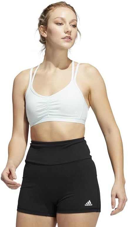 حمالة صدر رياضية خفيفة الوزن للتدريب للنساء من Adidas YO ESS LS BRA HE0125 (أخضر ثلجي) 