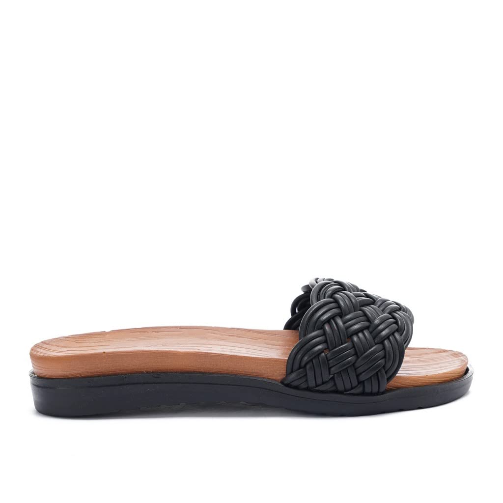 Grinta Slippers For Womens Comfortable and lightweight slippers – Safqqa Egypt