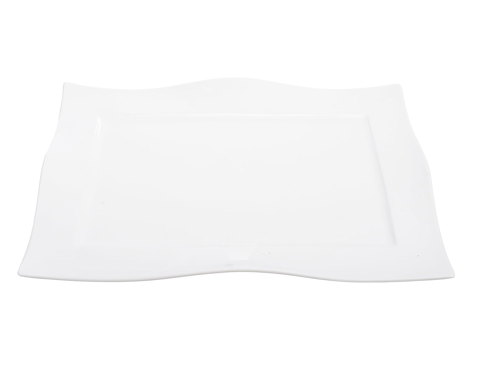 طبق تقديم مستطيل من البورسلين من Rosa بحجم 46 سم يتميز بتصميم أنيق ومتين مثالي لتقديم الأطباق الرئيسية أو المقبلات أو الحلويات. مصنوع من بورسلين عالي الجودة يجمع بين الجمال والقوة