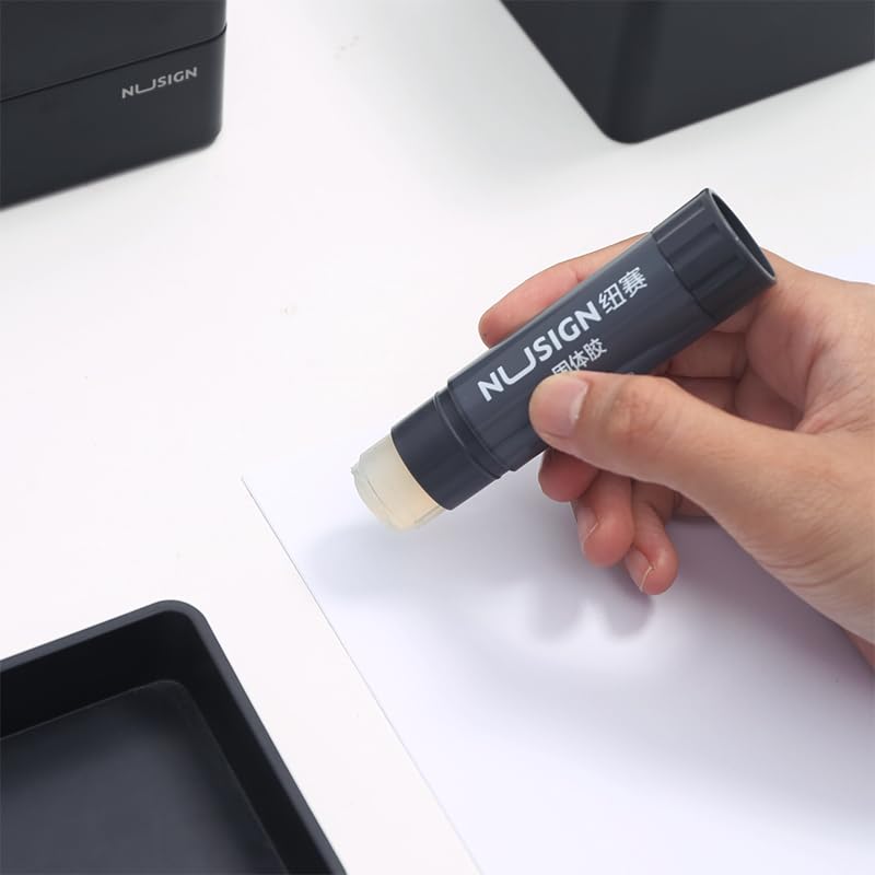 عصا غراء نوسين NS193 من ديلي - 15 غرام، شفافة، التصاق قوي، غير سامة، تطبيق سلس، مثالية للاستخدام في المدرسة والمكتب، قطعة واحدة