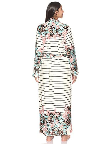 طقم نوم Kady المكون من فستان نوم ماكسي مخطط بحمالات رفيعة وروب يدمج بين الأناقة والراحة لنوم فاخر