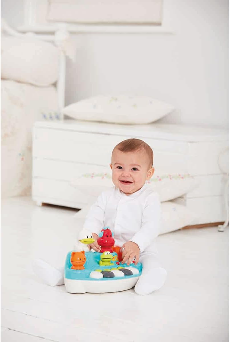 آلات الألعاب الموسيقية من مركز التعلم المبكر وسيلة رائعة لتعريف طفلك بعالم الموسيقى والإيقاع بطريقة ممتعة وتفاعلية. صُممت خصيصًا لتناسب الأيدي الصغيرة وتتميز بألوان زاهية ومواد آمنة