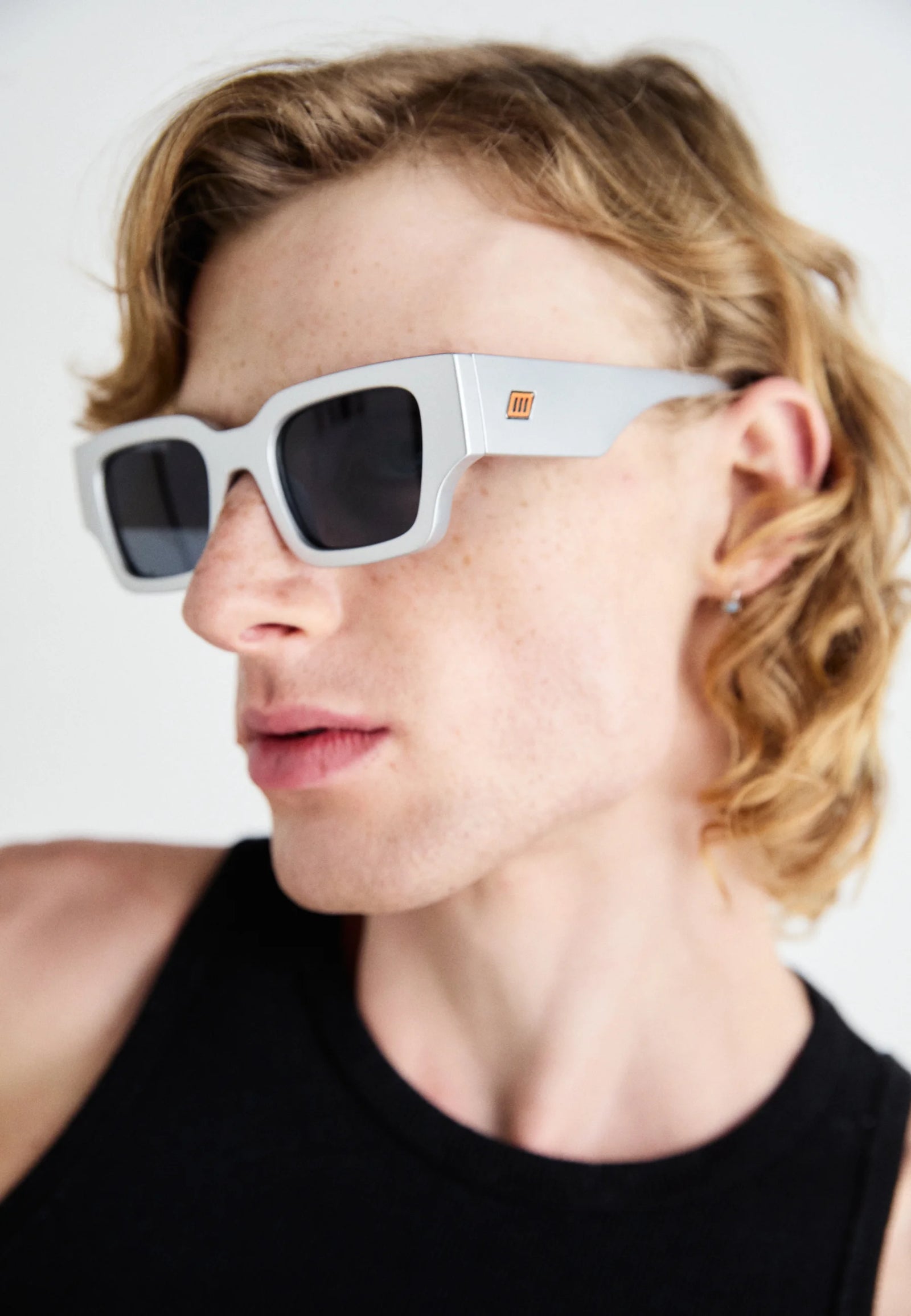 نظارات شمسية فوسيل للجنسين