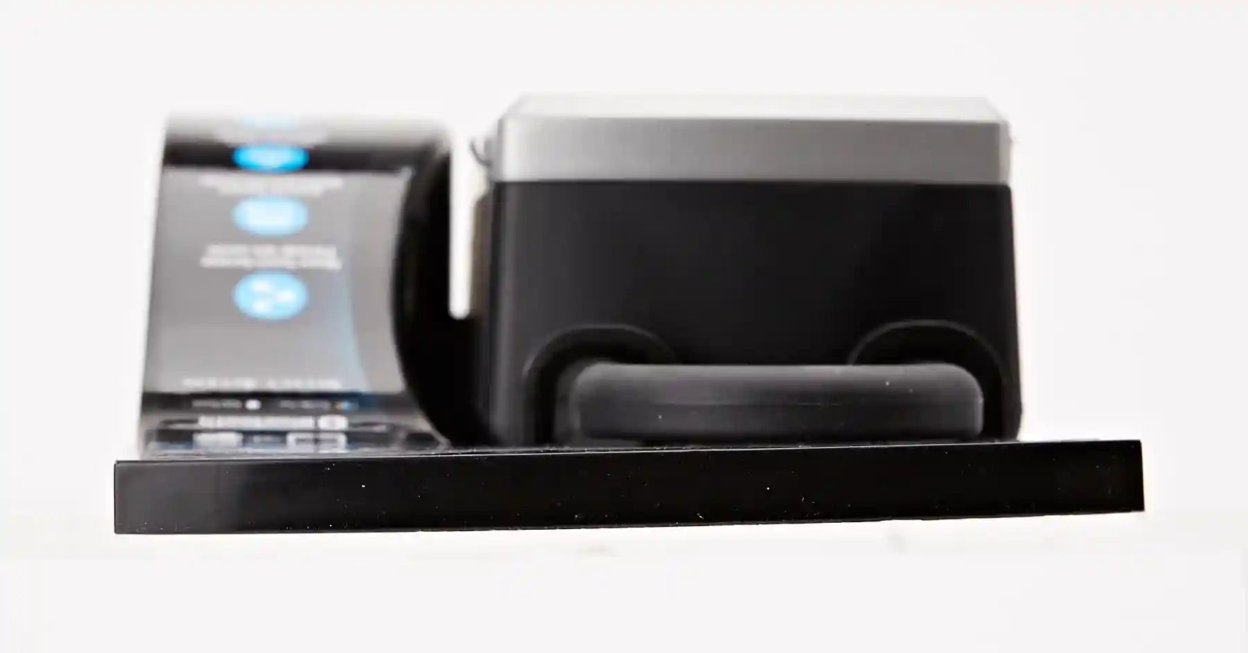 Master Lock Connected Key Safe [Bluetooth or Combination Access] [Shackle] [Outdoor] - 5440EURD - Select Access Smart Key Lock Box