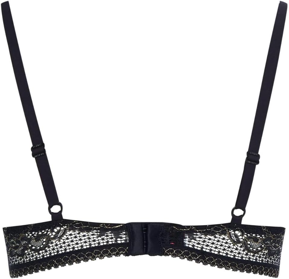 استمتعي بالراحة والأناقة والدعم مع حمالة الصدر من تومي هيلفيغر. مصنوعة من خامات ناعمة وعالية الجودة لتوفير راحة طوال اليوم 