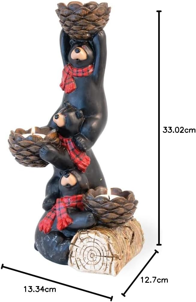 حامل شموع من بوستن إنترناشيونال مصمم بشكل دب أسود ويحتوي على ٣ شموع صغيرة، مثالي لإضافة لمسة جذابة ومرحة لأي حفل أو ديكور منزلي. 