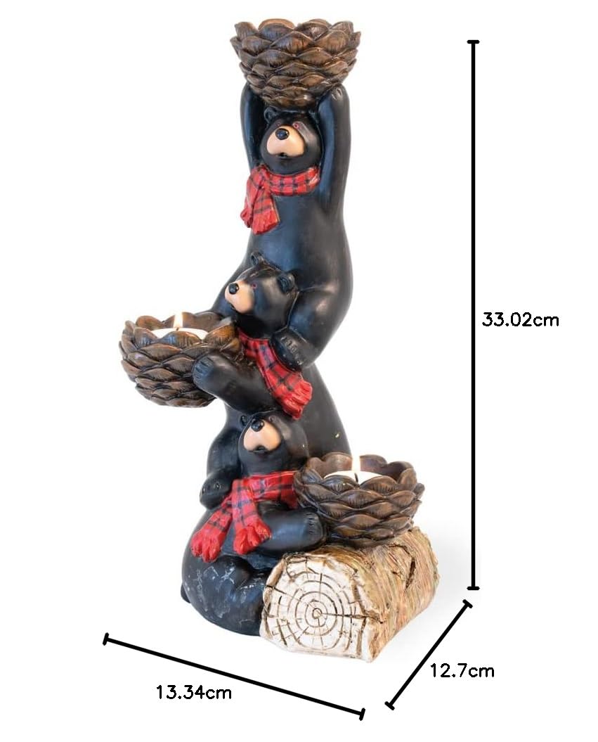 حامل شموع من بوستن إنترناشيونال مصمم بشكل دب أسود ويحتوي على ٣ شموع صغيرة، مثالي لإضافة لمسة جذابة ومرحة لأي حفل أو ديكور منزلي. 