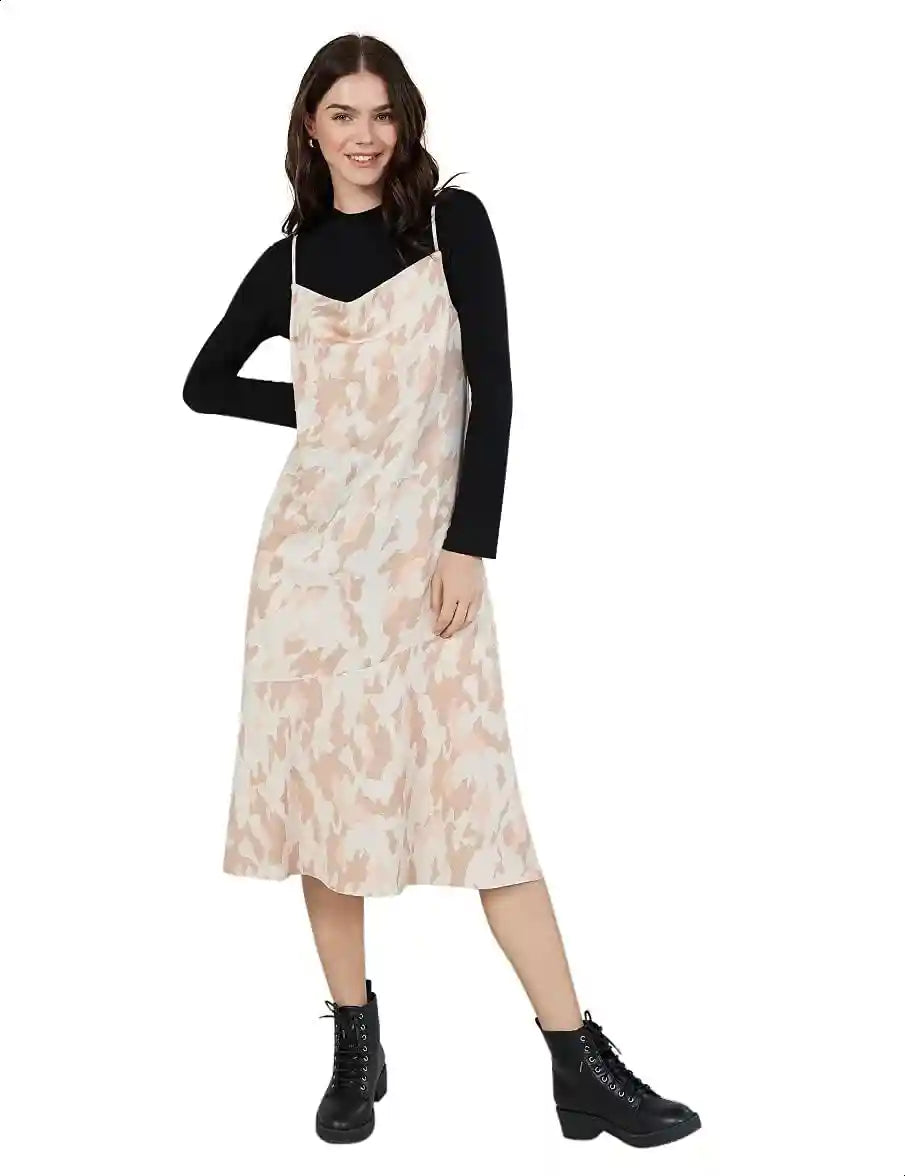 Splash Patterned Spaghetti Sleeves Sweetheart Neck Dress For Women,Adjustable straps for a personalized fit.