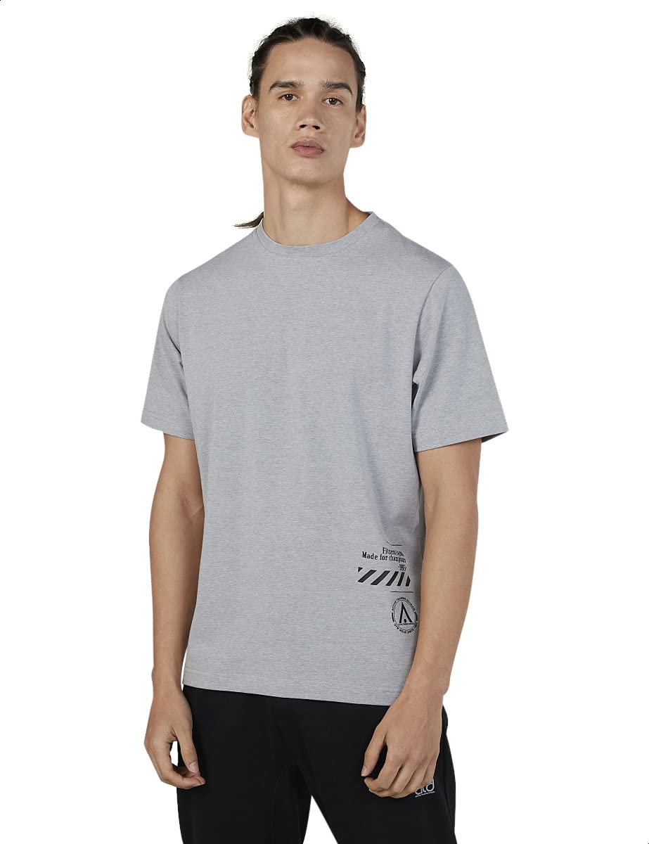 تي‑شيرت Splash Active Basic بقبة دائرية قصيرة الأكمام للرجال هو قطعة أساسية في خزانة الملابس تجمع بين البساطة والراحة والمرونة للاستخدام اليومي. 