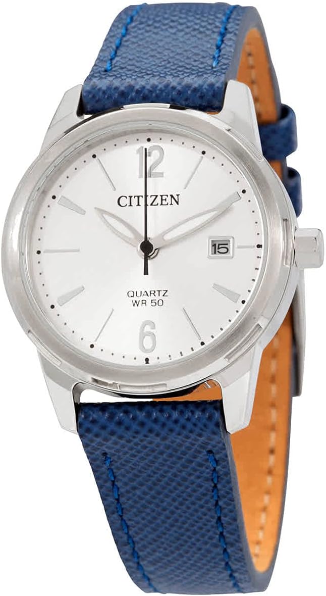 ساعة نسائية سيتزن CITIZEN كوارتز EU6070-19A هي ساعة أنيقة وموثوقة تجمع بين الرقي والعملية اليومية. تتميز بقرص عرض تناظري كلاسيكي وحزام من الجلد الطبيعي، مما يوفر مزيجاً مثالياً من الأناقة والراحة.