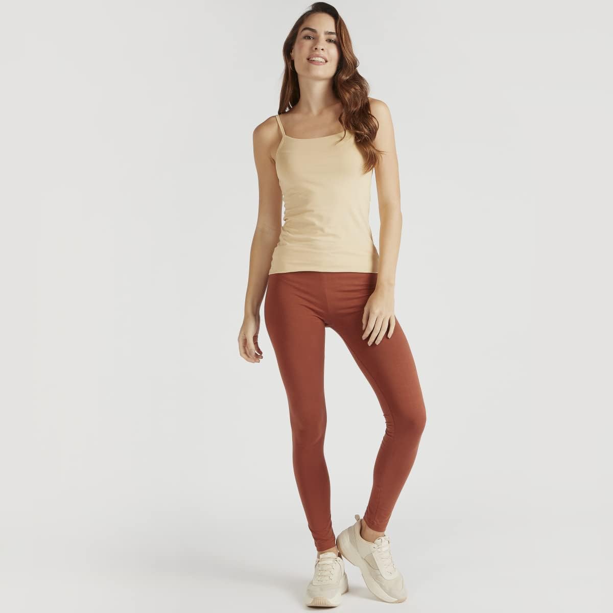 ليجن نسائي من سبلاش – قطعة أساسية أنيقة ومريحة مصنوعة من قماش ناعم ومرن مع خصر مطاطي يمنحك ملاءمة مثالية