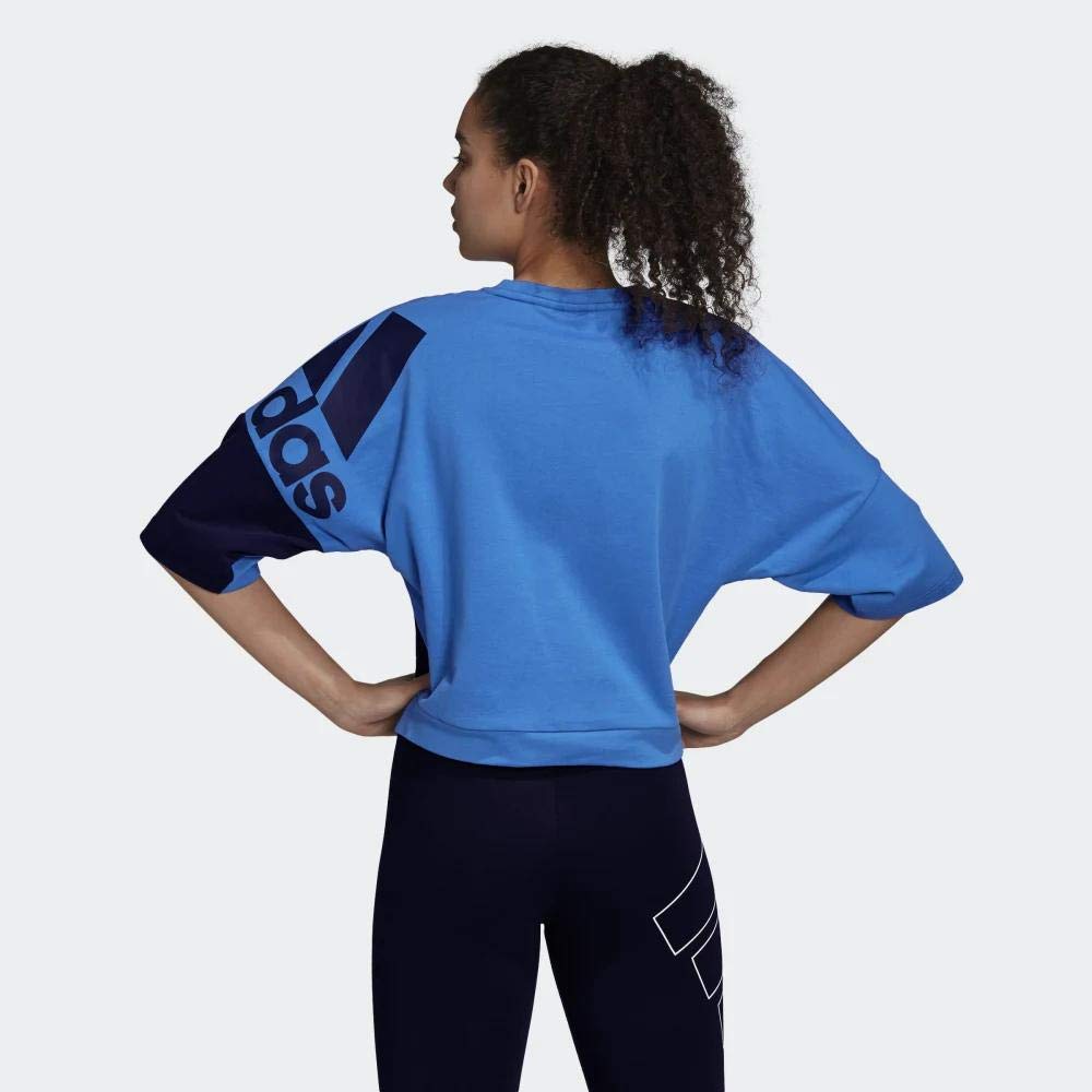 سويت شيرت نسائي من أديداس Adidas – مريح وعصري
