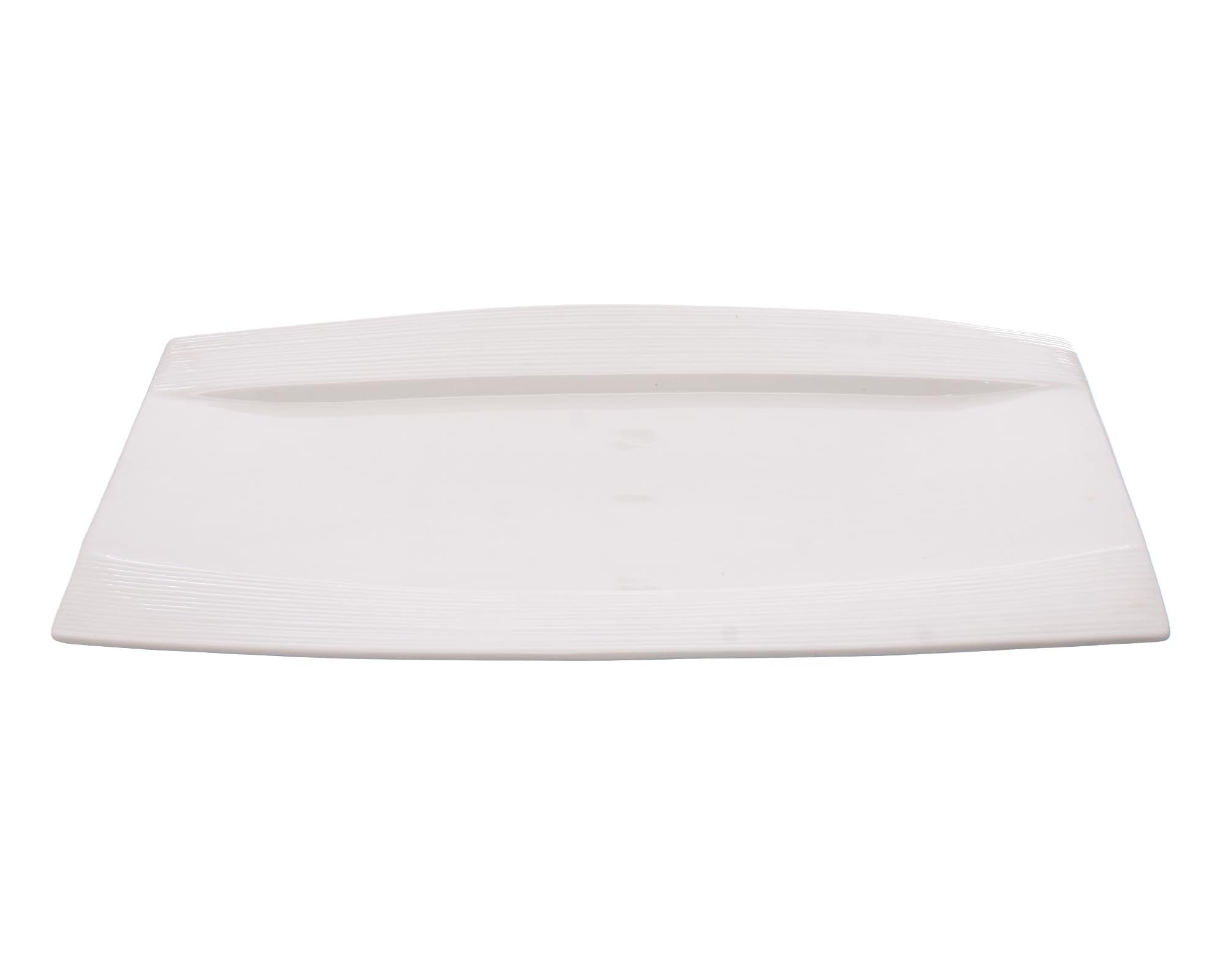 طبق تقديم مستطيل من البورسلين من Rosa بحجم 46 سم يتميز بتصميم أنيق ومثالي لتقديم الأطباق الرئيسية أو المقبلات أو الحلويات بطريقة راقية سطح ناعم سهل التنظيف