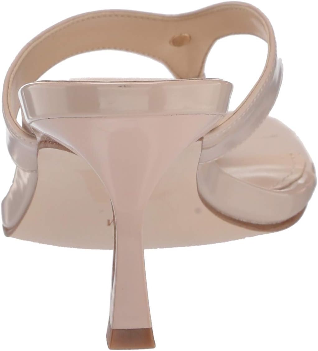 صندل غيس للنساء يجمع بين الأناقة والراحة والتصميم العصري. مصنوع من خامات عالية الجودة لضمان ملاءمة مريحة وإضافة لمسة أنيقة لإطلالتك