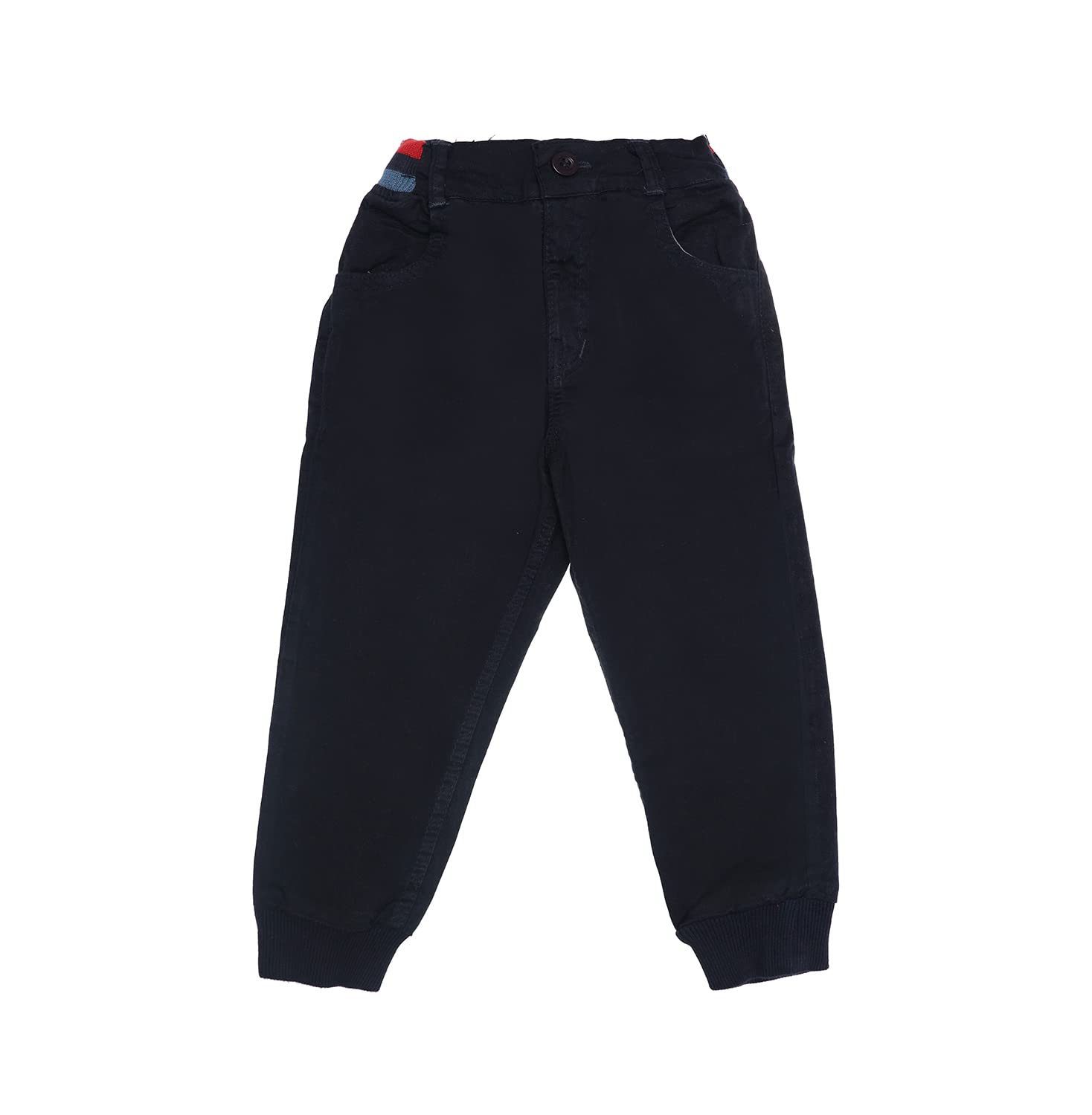 بنطلونات أكسس للأولاد مصممة لتوفير الراحة والمتانة للاستخدام اليومي. مصنوعة من خامة ناعمة